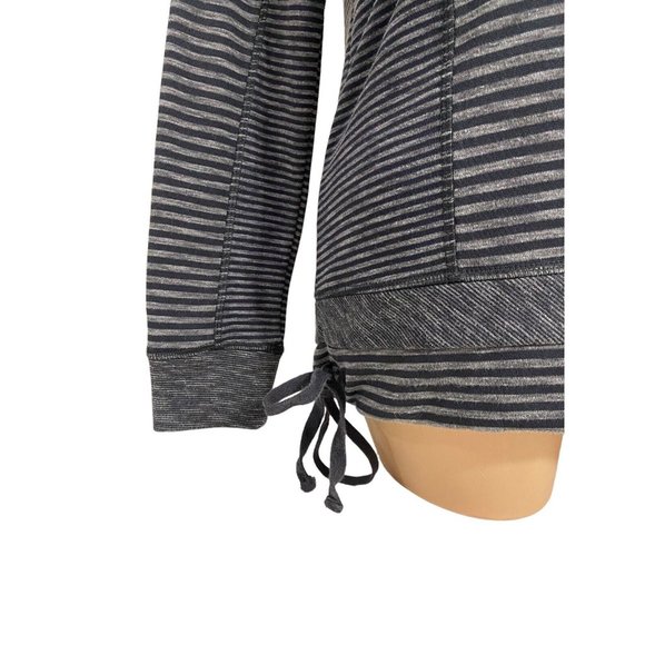 Talbots Women's EXTRA SMALL Striped Top Long Sleeve Crewneck‎ T-shirt - Picture 3 of 6